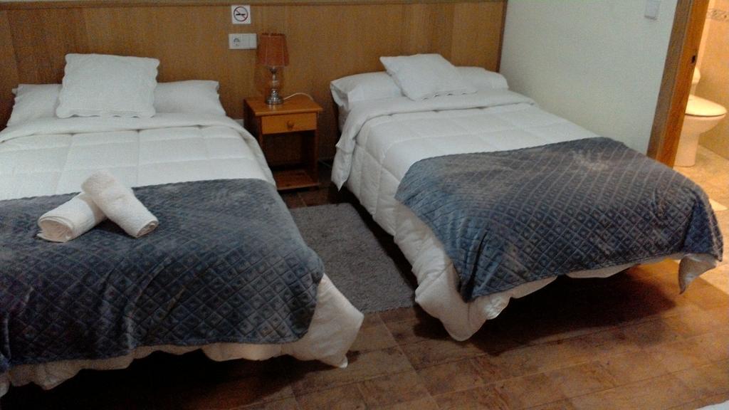 Hostal Ponte Dos Santos Ribadeo Kültér fotó