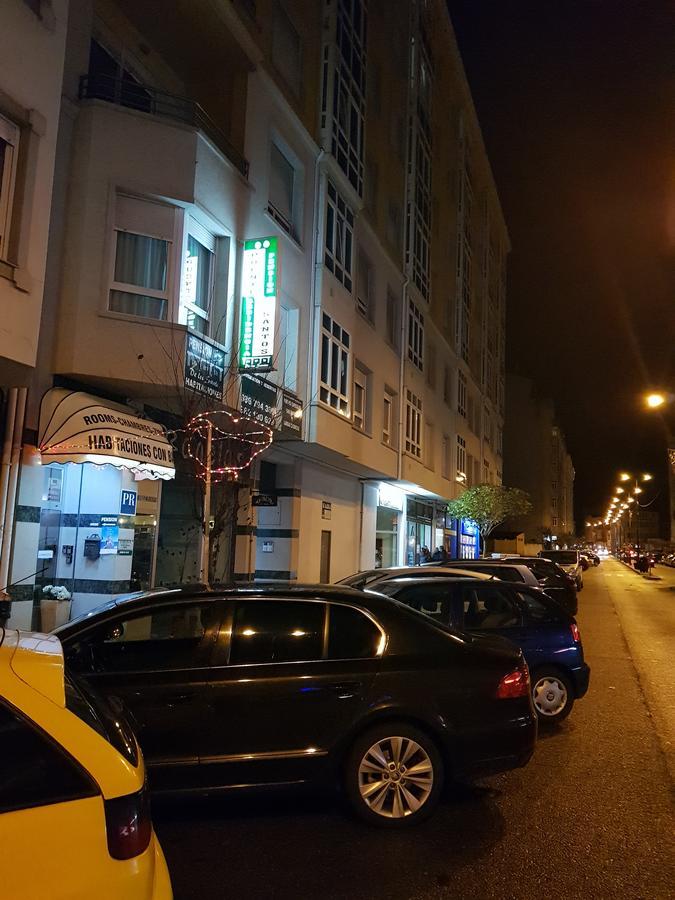 Hostal Ponte Dos Santos Ribadeo Kültér fotó