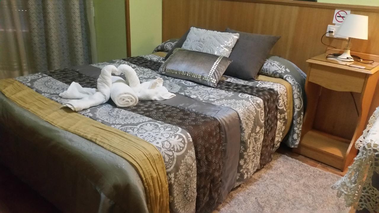 Hostal Ponte Dos Santos Ribadeo Kültér fotó